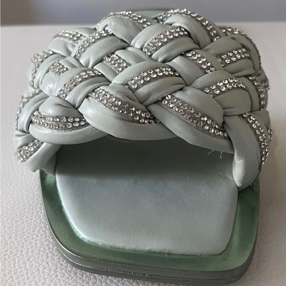 Vince Camuto Belmiya Metallic Beaded Braided Sandal In Mint Green Pistachio NWT - Picture 4 of 11